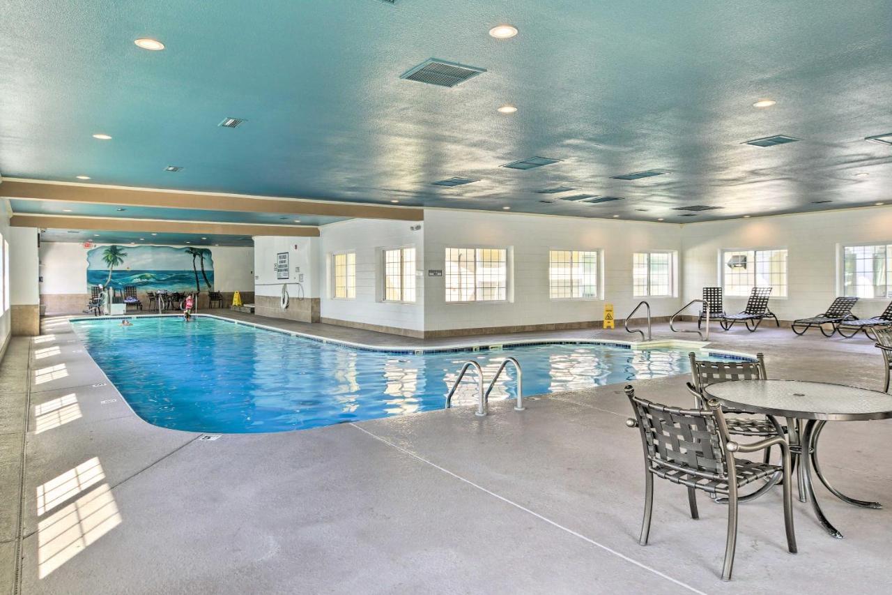 Centrally Located Branson Condo With Pool And Marina! Exterior photo